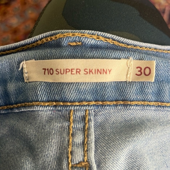 Levi’s 710 Super Skinny - Picture 2 of 4